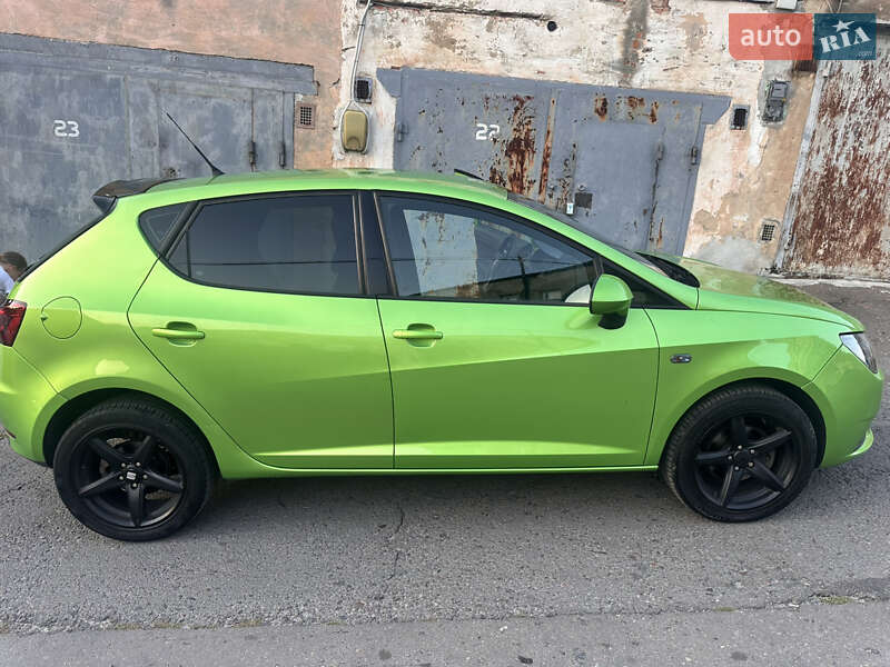Хэтчбек SEAT Ibiza 2014 в Львове фото 7 Хэтчбек SEAT Ibiza 2014 в Львове
