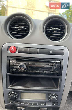 Хэтчбек SEAT Ibiza 2007 в 