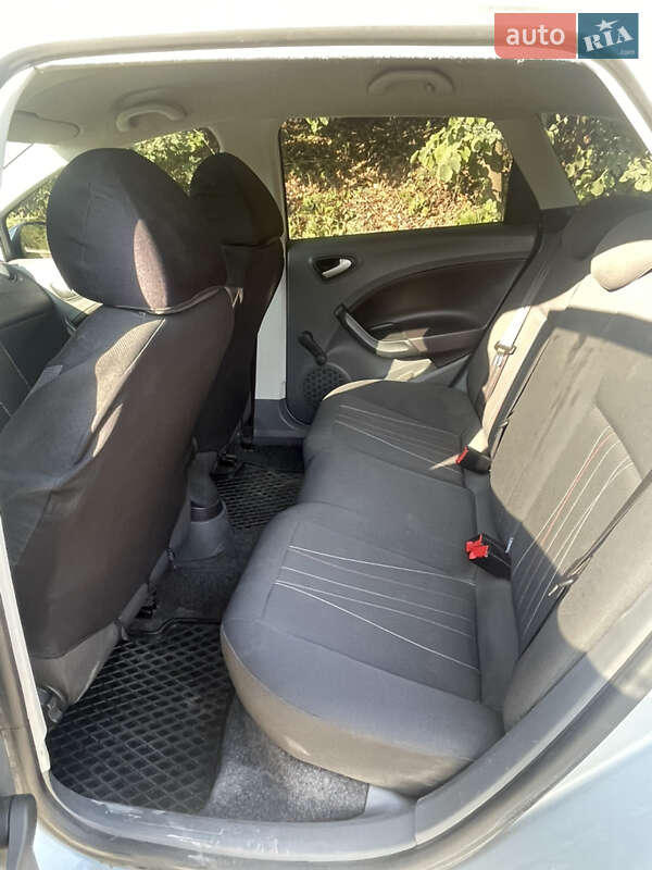 Хэтчбек SEAT Ibiza 2012 в Коломые