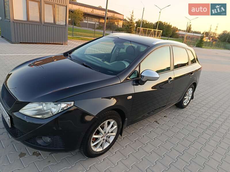 SEAT Ibiza 2011 SEAT Ibiza 2011