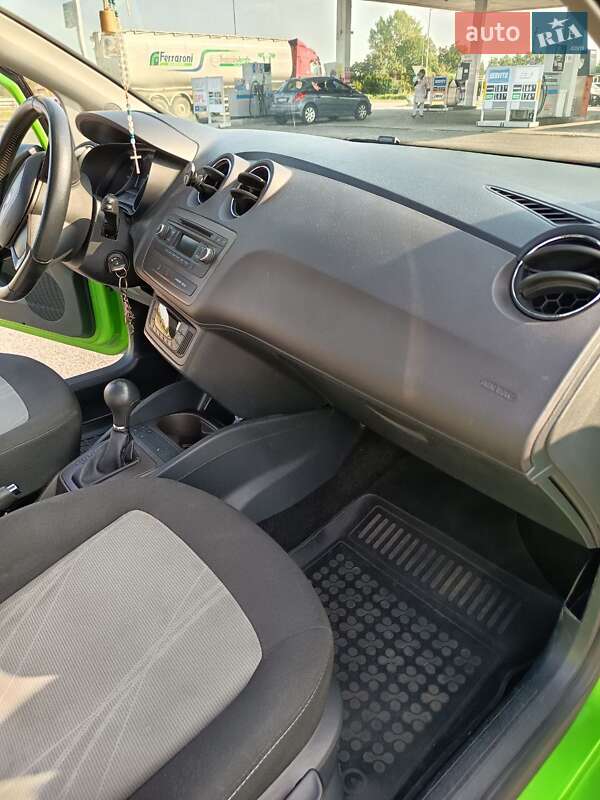 Хетчбек SEAT Ibiza 2013 в Києві фото 8 Хетчбек SEAT Ibiza 2013 в Києві
