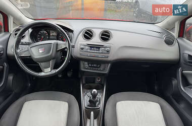Хэтчбек SEAT Ibiza 2013 в 