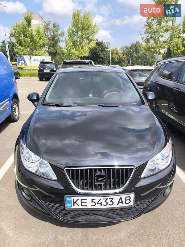 Хэтчбек SEAT Ibiza 2010 в Киеве