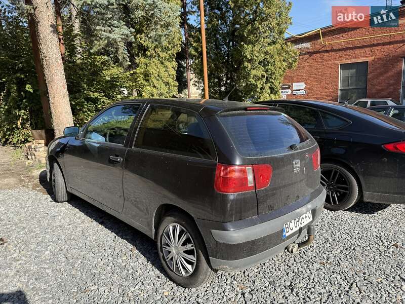 Хэтчбек SEAT Ibiza 2001 в Львове