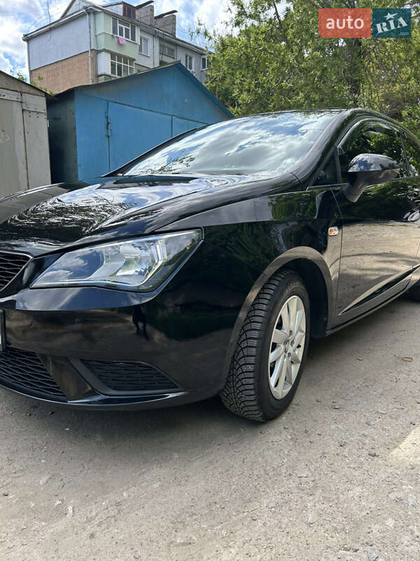 Хэтчбек SEAT Ibiza 2015 в Запорожье