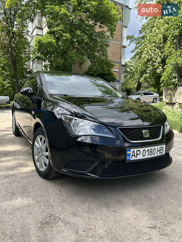 Хэтчбек SEAT Ibiza 2015 в Запорожье