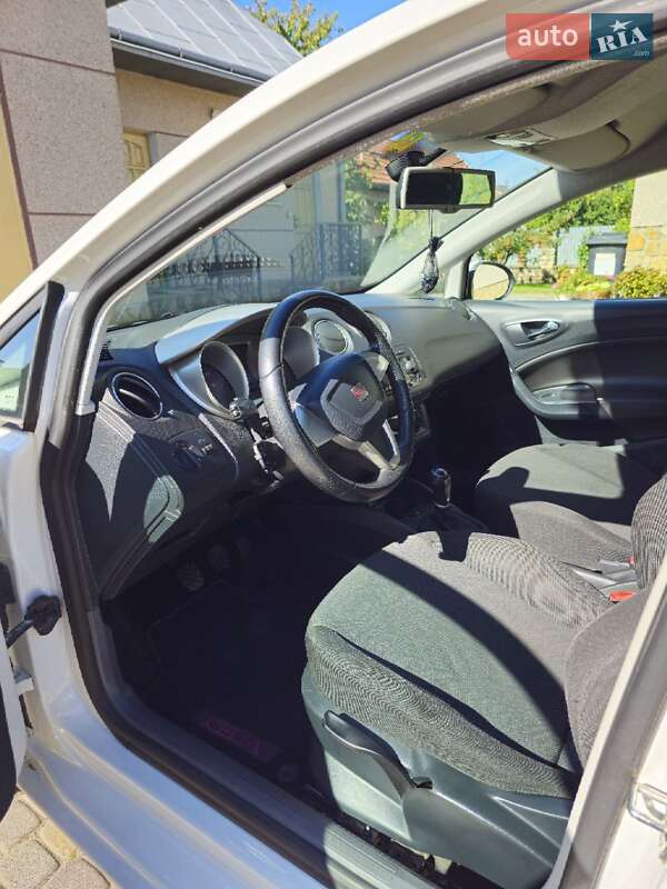 Хетчбек SEAT Ibiza 2009 в Тернополі