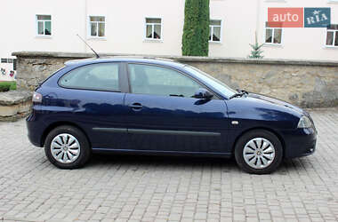 Хэтчбек SEAT Ibiza 2007 в 