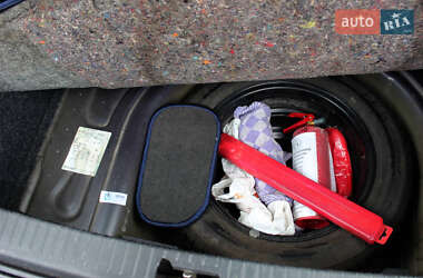 Хэтчбек SEAT Ibiza 2007 в 