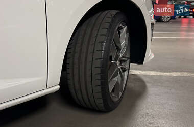 Хэтчбек SEAT Ibiza 2010 в 
