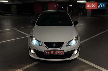 Хэтчбек SEAT Ibiza 2010 в 