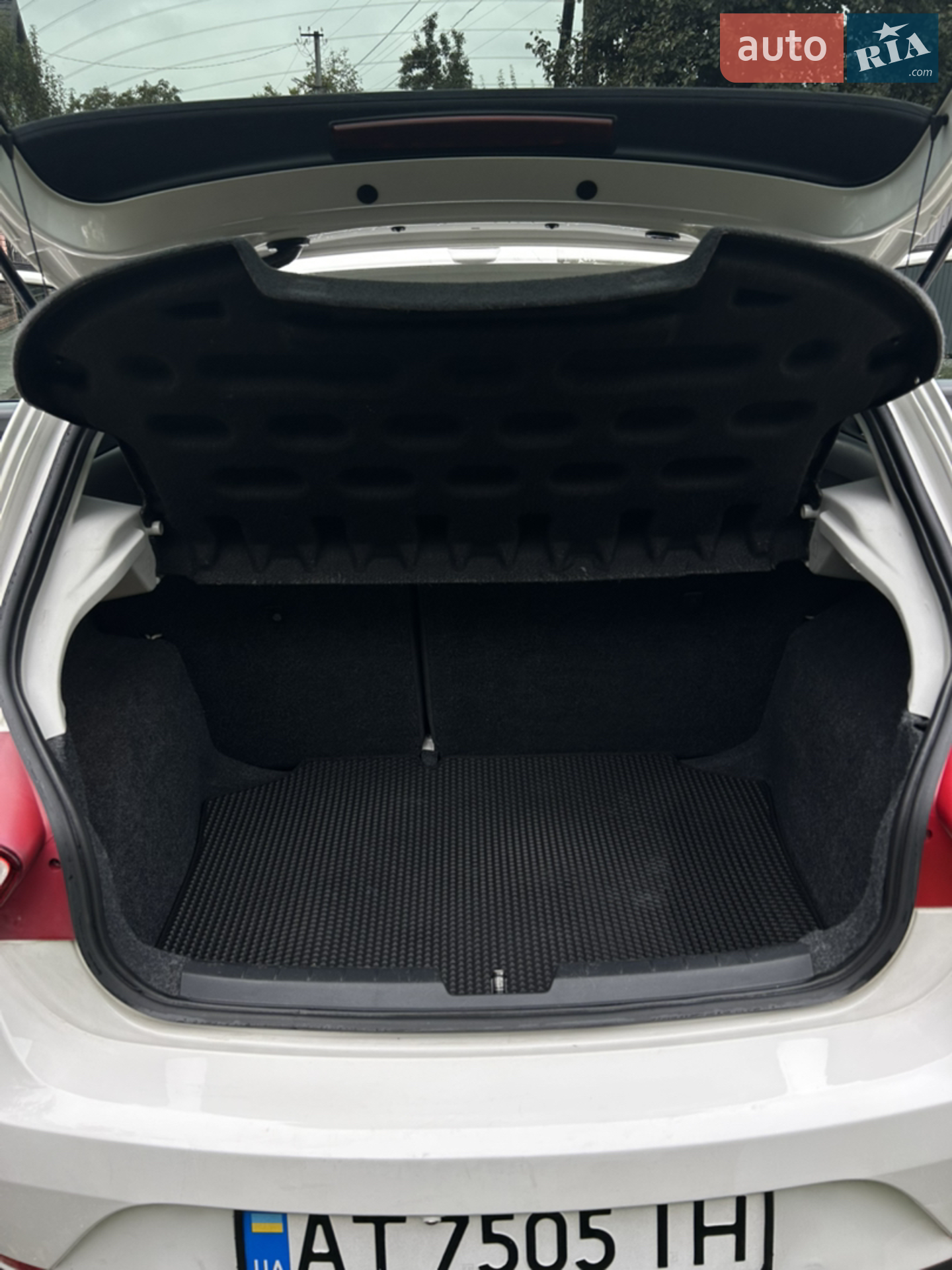 2010 SEAT Ibiza - мініатюра 12