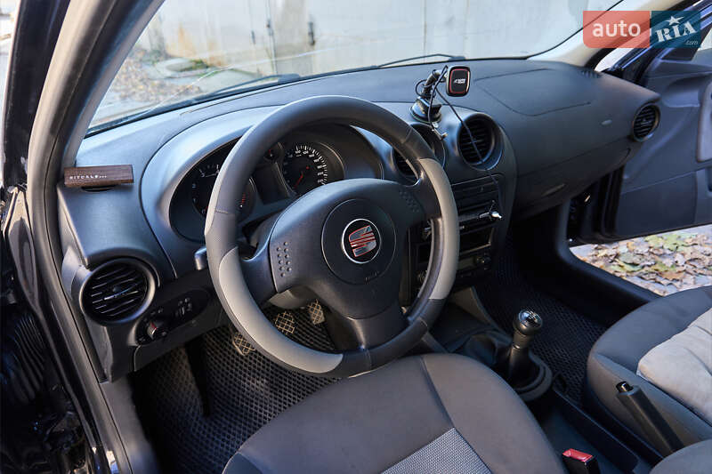 Хэтчбек SEAT Ibiza 2004 в Каменец-Подольском фото 9 Хэтчбек SEAT Ibiza 2004 в Каменец-Подольском