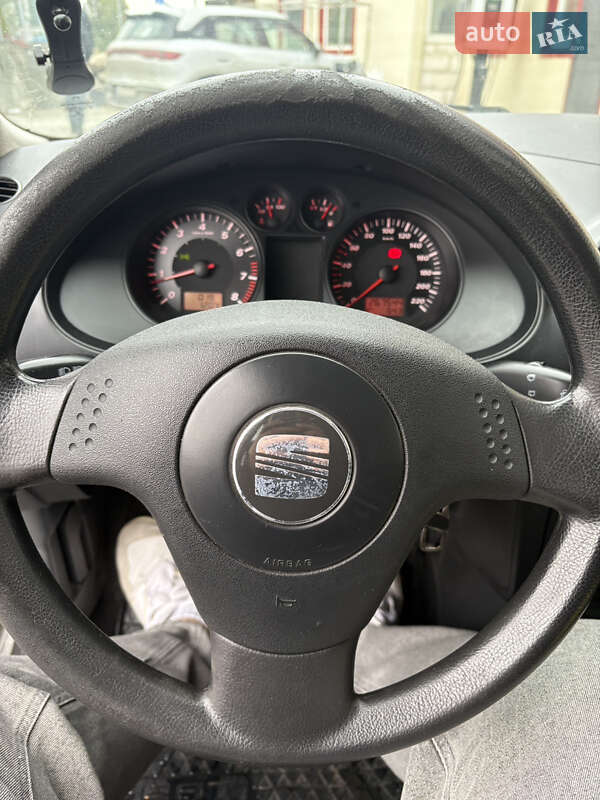 Хэтчбек SEAT Ibiza 2004 в Киеве фото 9 Хэтчбек SEAT Ibiza 2004 в Киеве