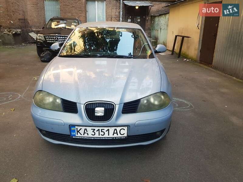 Хэтчбек SEAT Ibiza 2003 в Киеве