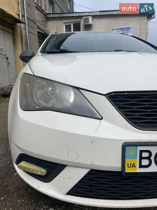 Хетчбек SEAT Ibiza 2013 в Львові фото 6 Хетчбек SEAT Ibiza 2013 в Львові
