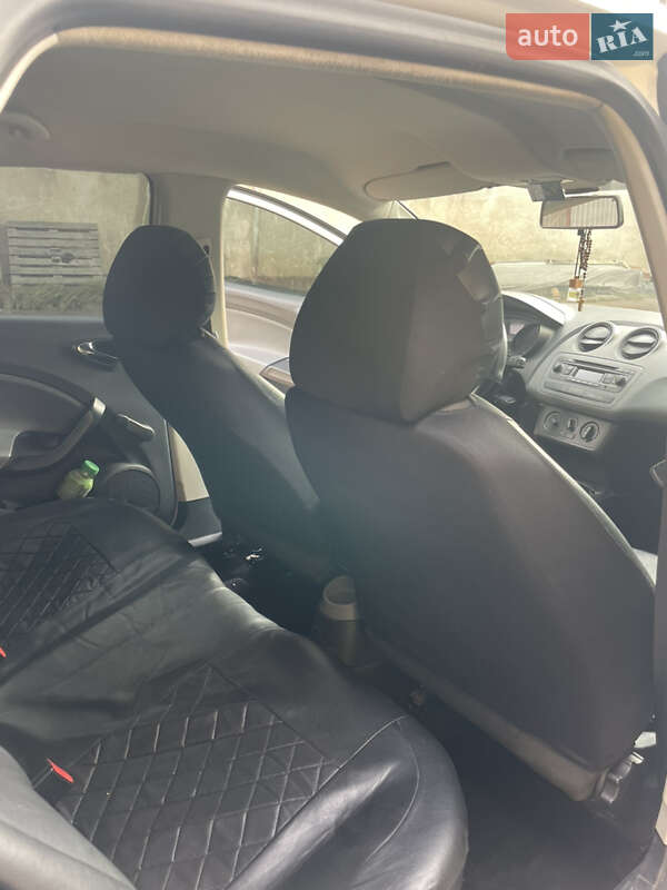 Хетчбек SEAT Ibiza 2013 в Львові фото 8 Хетчбек SEAT Ibiza 2013 в Львові
