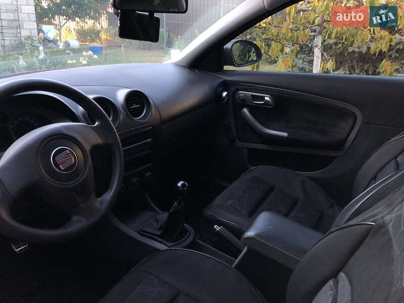 Хетчбек SEAT Ibiza 2007 в Києві