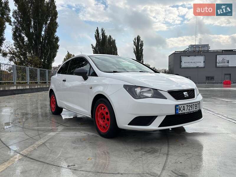 Хэтчбек SEAT Ibiza 2015 в Киеве фото 3 Хэтчбек SEAT Ibiza 2015 в Киеве