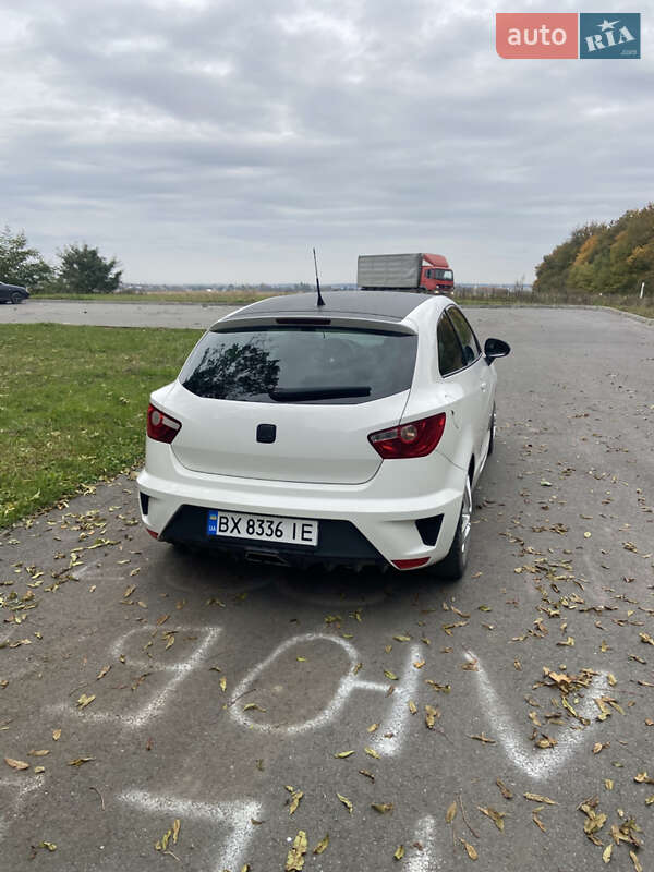 Хэтчбек SEAT Ibiza 2011 в Дунаевцах фото 5 Хэтчбек SEAT Ibiza 2011 в Дунаевцах