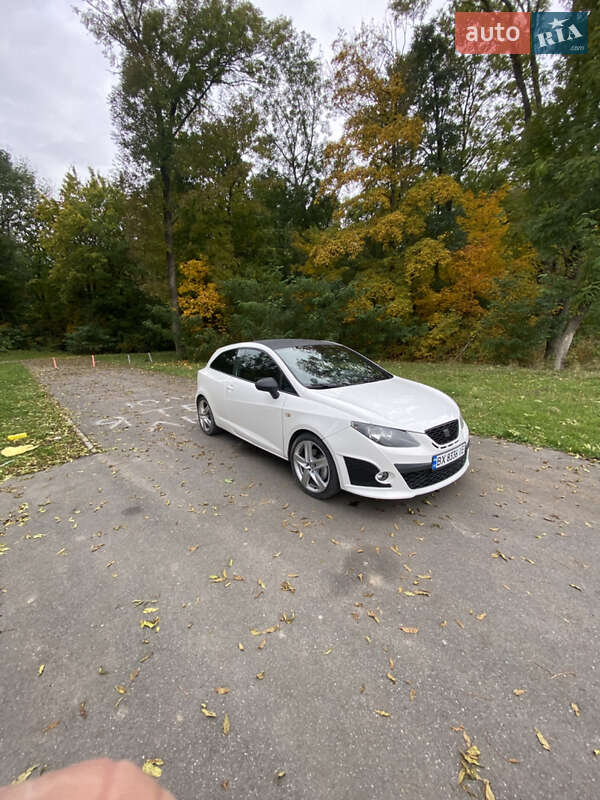 Хэтчбек SEAT Ibiza 2011 в Дунаевцах фото 21 Хэтчбек SEAT Ibiza 2011 в Дунаевцах
