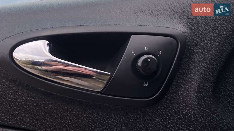 Хетчбек SEAT Ibiza 2008 в Києві фото 22 Хетчбек SEAT Ibiza 2008 в Києві