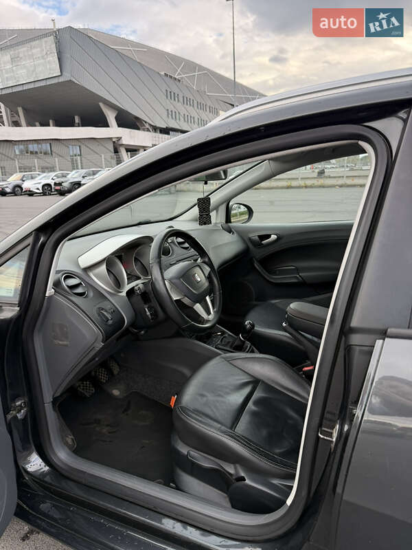 Універсал SEAT Ibiza 2011 в Львові фото 8 Універсал SEAT Ibiza 2011 в Львові