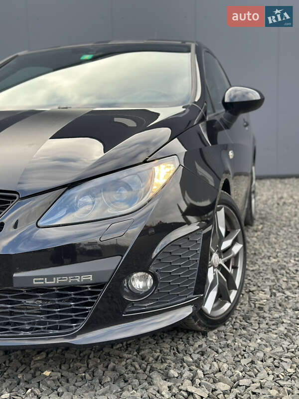 Хэтчбек SEAT Ibiza 2011 в Луцке