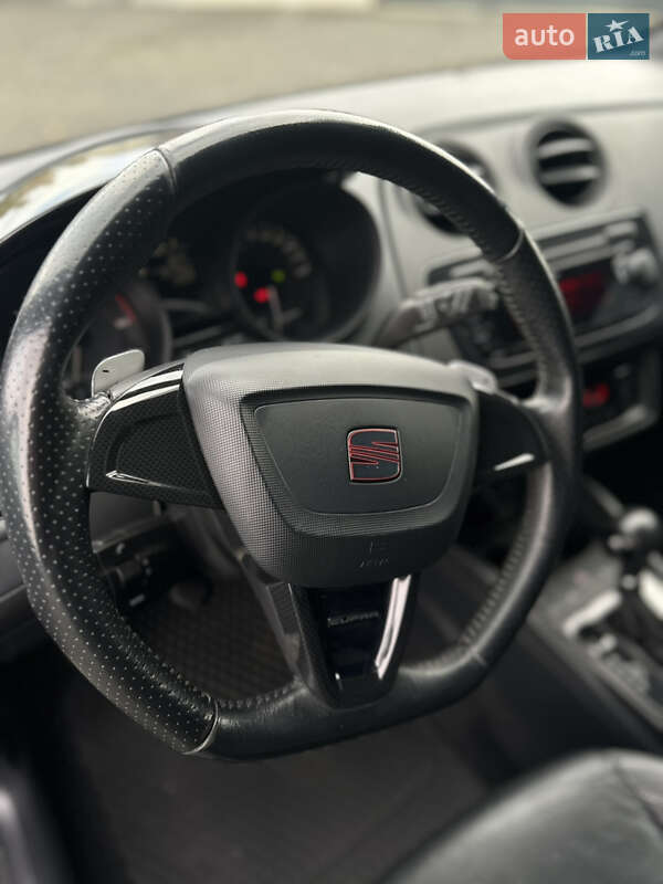 Хэтчбек SEAT Ibiza 2011 в Луцке