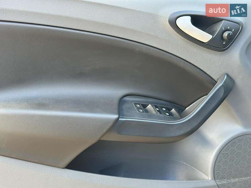 Хэтчбек SEAT Ibiza 2011 в Одессе фото 9 Хэтчбек SEAT Ibiza 2011 в Одессе