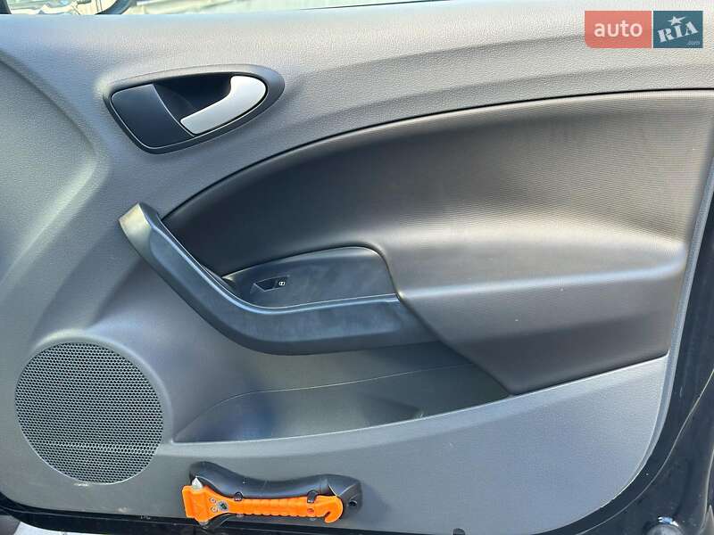 Хэтчбек SEAT Ibiza 2011 в Одессе фото 19 Хэтчбек SEAT Ibiza 2011 в Одессе