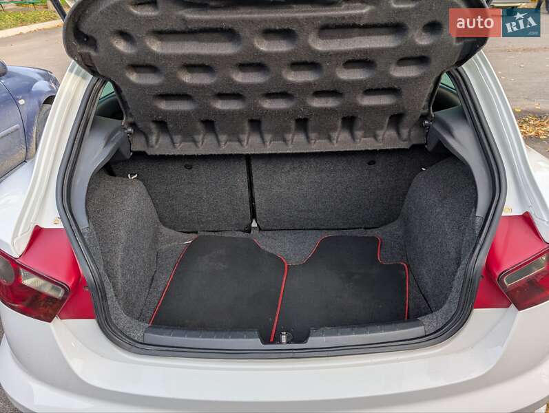 Хэтчбек SEAT Ibiza 2009 в Владимире фото 14 Хэтчбек SEAT Ibiza 2009 в Владимире