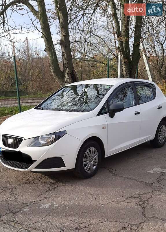 Хэтчбек SEAT Ibiza 2010 в Кропивницком фото 6 Хэтчбек SEAT Ibiza 2010 в Кропивницком
