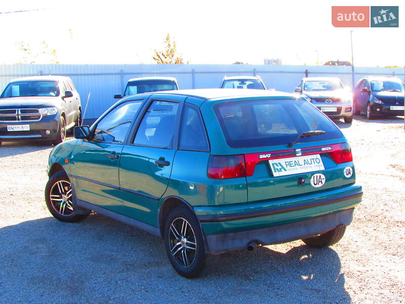 Хэтчбек SEAT Ibiza 1993 в Кропивницком фото 3 Хэтчбек SEAT Ibiza 1993 в Кропивницком