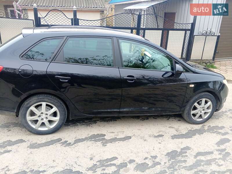 Универсал SEAT Ibiza 2010 в Кельменцах фото 6 Универсал SEAT Ibiza 2010 в Кельменцах