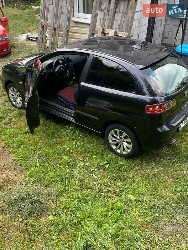 Хэтчбек SEAT Ibiza 2007 в Киеве фото 5 Хэтчбек SEAT Ibiza 2007 в Киеве