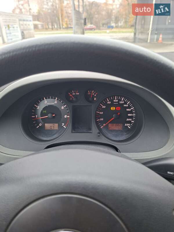 Хэтчбек SEAT Ibiza 2002 в Смеле фото 4 Хэтчбек SEAT Ibiza 2002 в Смеле