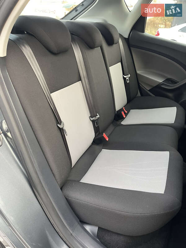 Хэтчбек SEAT Ibiza 2012 в Луцке фото 22 Хэтчбек SEAT Ibiza 2012 в Луцке