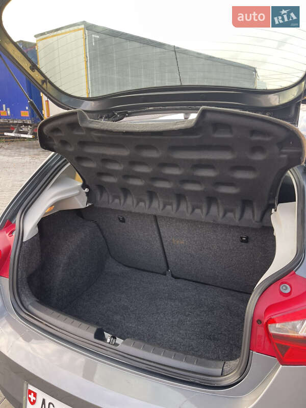Хэтчбек SEAT Ibiza 2012 в Луцке фото 27 Хэтчбек SEAT Ibiza 2012 в Луцке