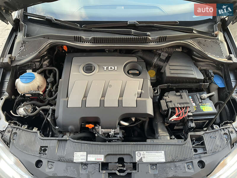 Хэтчбек SEAT Ibiza 2012 в Луцке фото 35 Хэтчбек SEAT Ibiza 2012 в Луцке