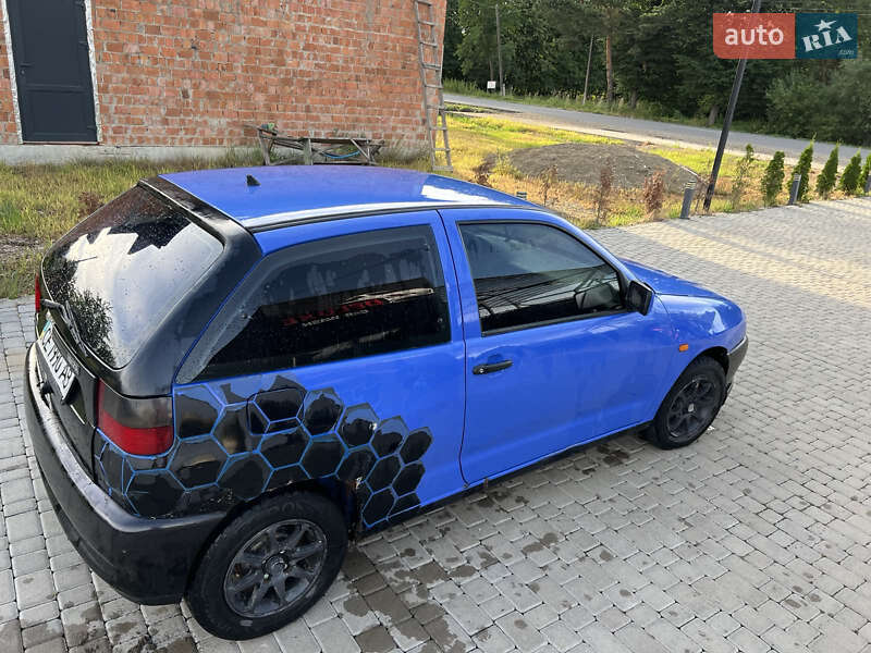 Хетчбек SEAT Ibiza 1996 в Сторожинці