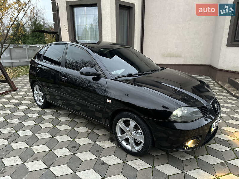 Хетчбек SEAT Ibiza 2008 в Києві