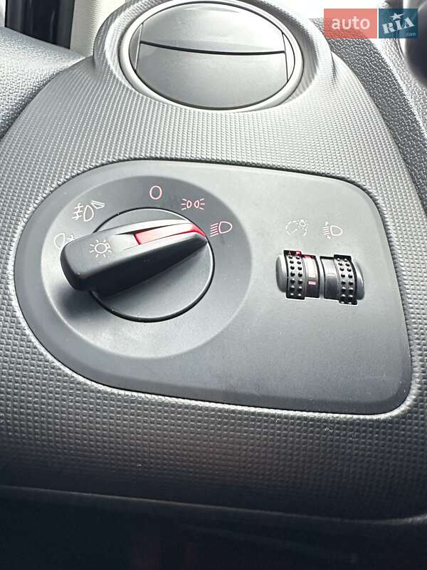 Хэтчбек SEAT Ibiza 2008 в Белогородке