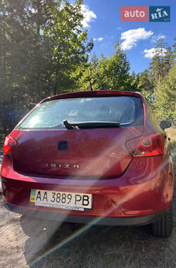 Хэтчбек SEAT Ibiza 2011 в Вышгороде