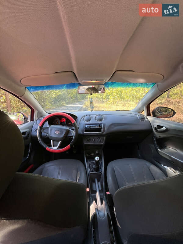 Хетчбек SEAT Ibiza 2011 в Вишгороді