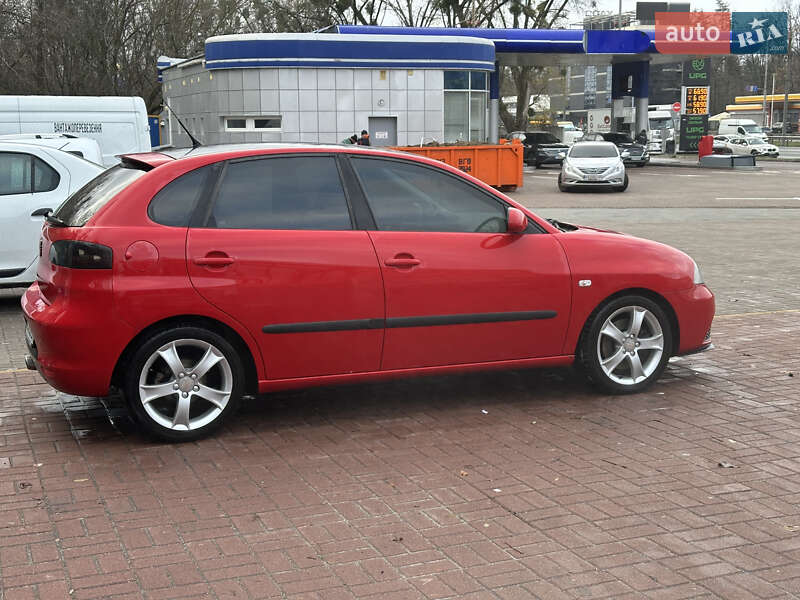 Хэтчбек SEAT Ibiza 2008 в Киеве