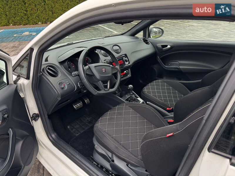 Хэтчбек SEAT Ibiza 2011 в Луцке фото 24 Хэтчбек SEAT Ibiza 2011 в Луцке