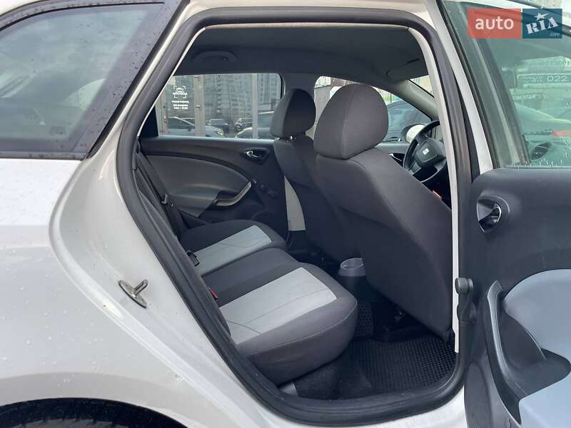 Универсал SEAT Ibiza 2012 в Киеве