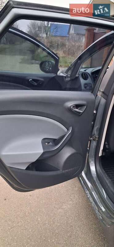 Хетчбек SEAT Ibiza 2015 в Києві