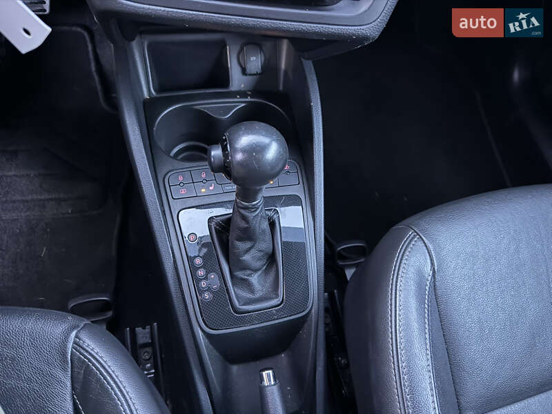 Хетчбек SEAT Ibiza 2011 в Луцьку